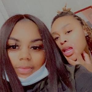 Meet your Posher, Cara